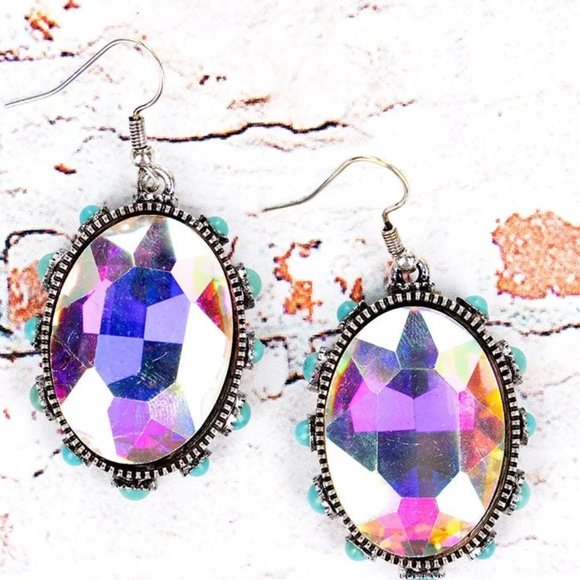 One Blessed Nana Jewelry - NWT BOUTIQUE BELLOW LANE IRIDESCENT CRYSTAL EARRINGS STUNNING